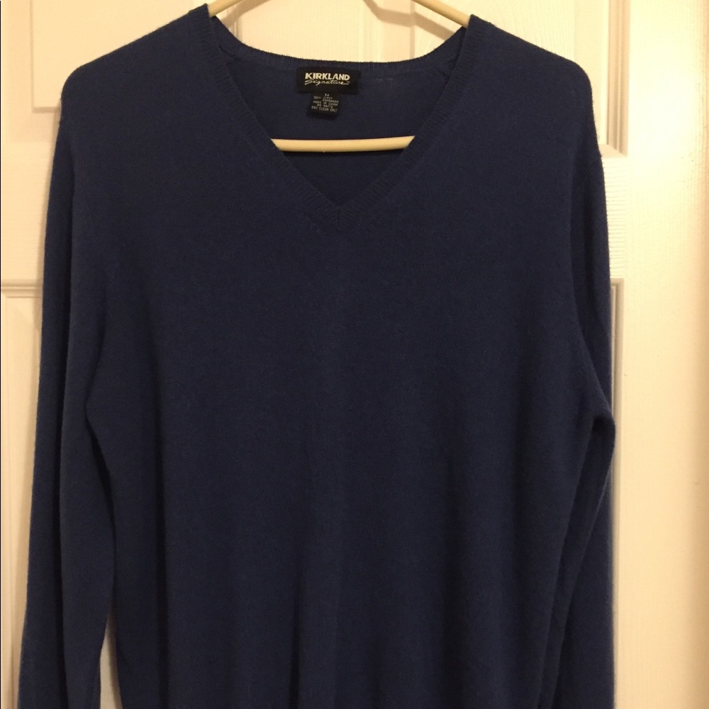 NWOT Cashmere Kirkland Classic Sweater, Size M